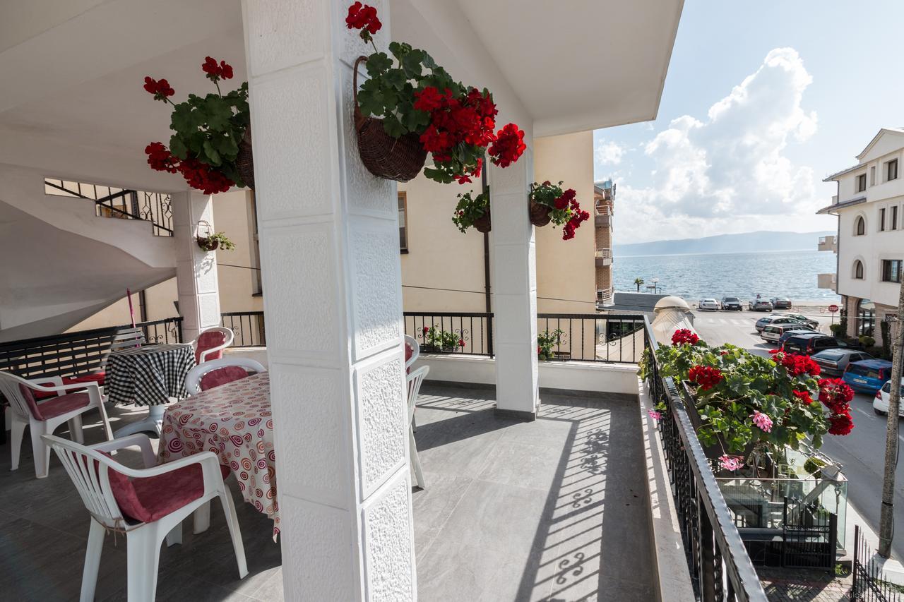 Villa Dudan Lakeview Охрид Екстер'єр фото