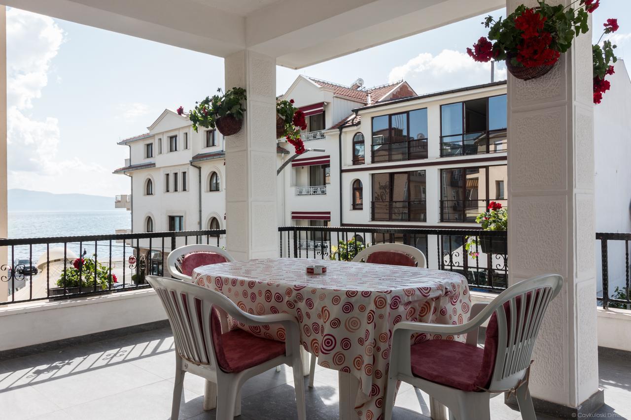Villa Dudan Lakeview Охрид Екстер'єр фото